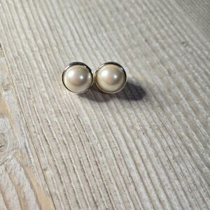 Vintage Novello Faux Pearl Stud Earrings
